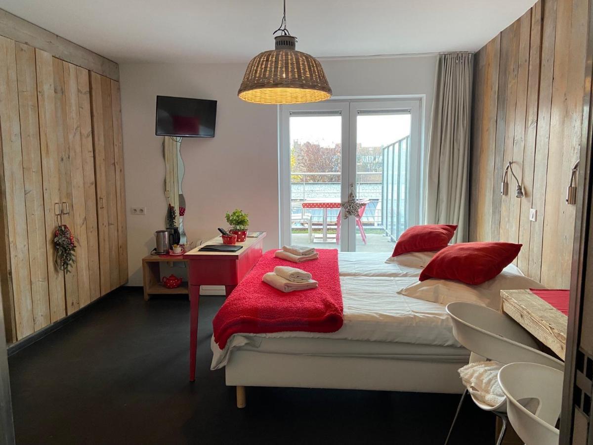 Hotel Aan Zee De Panne Bagian luar foto