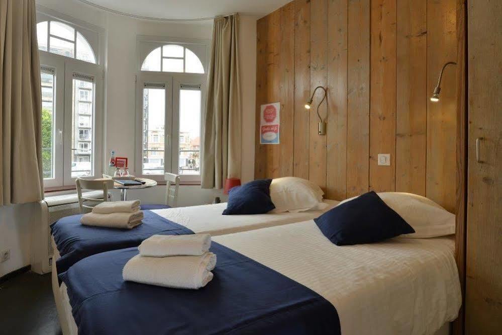 Hotel Aan Zee De Panne Bagian luar foto